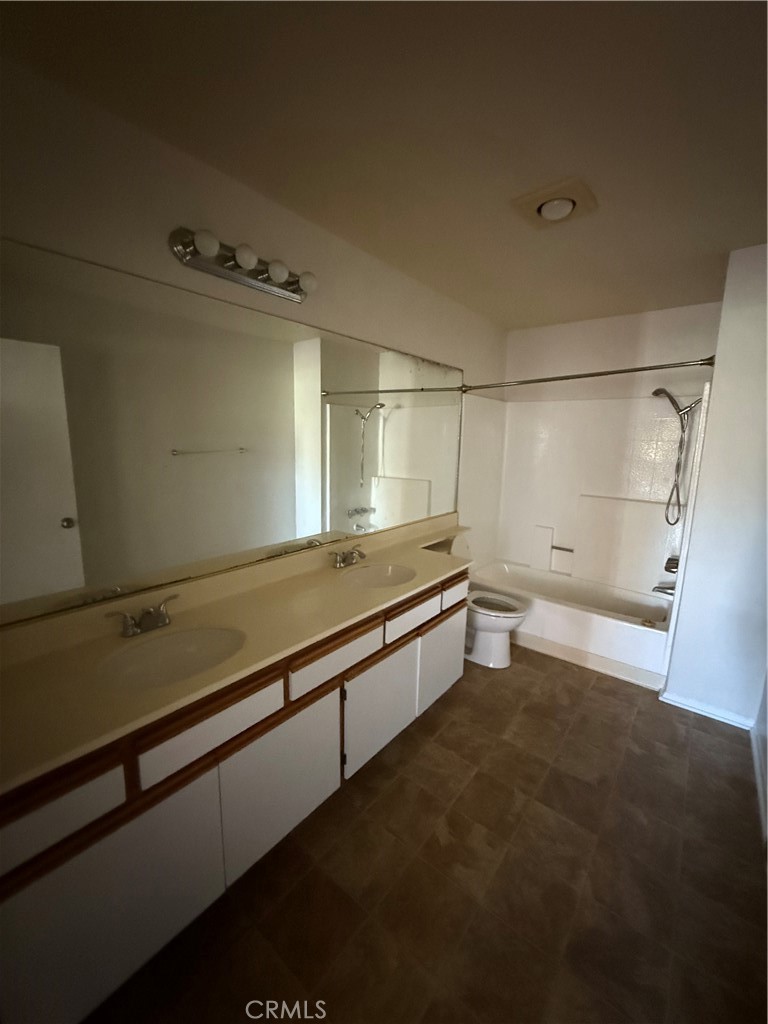 14758 West Magnolia Boulevard, Unit 106 Sherman Oaks, CA 91403 - Photo 12 of 15