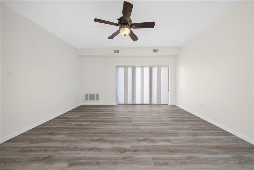 5600 Munhall Road, Unit 201 Pittsburgh, PA 15217 - Photo 13 of 49