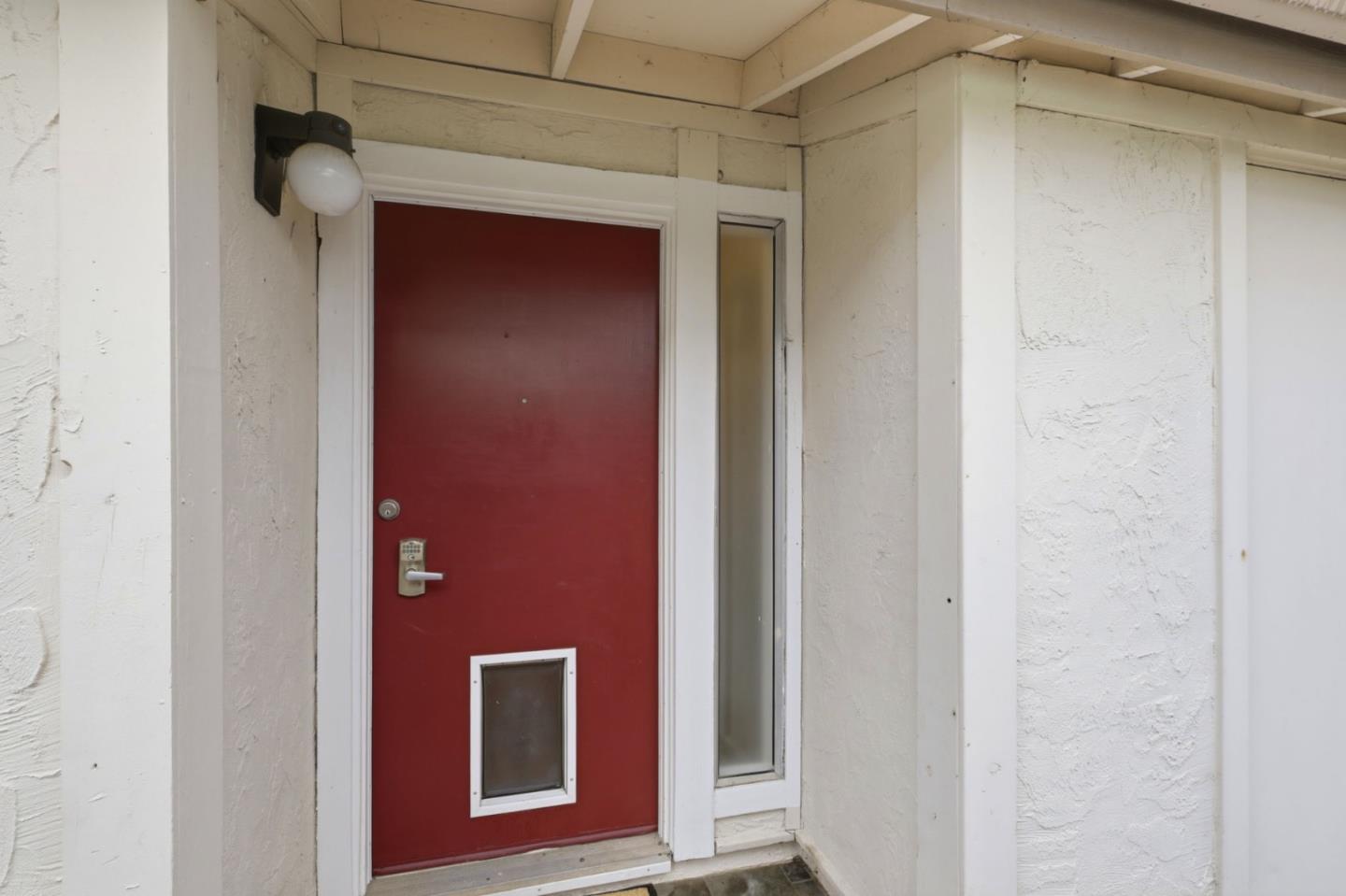 152 Castillion Terrace Santa Cruz, CA 95060 - Photo 20 of 37 a view of a hallway with entryway