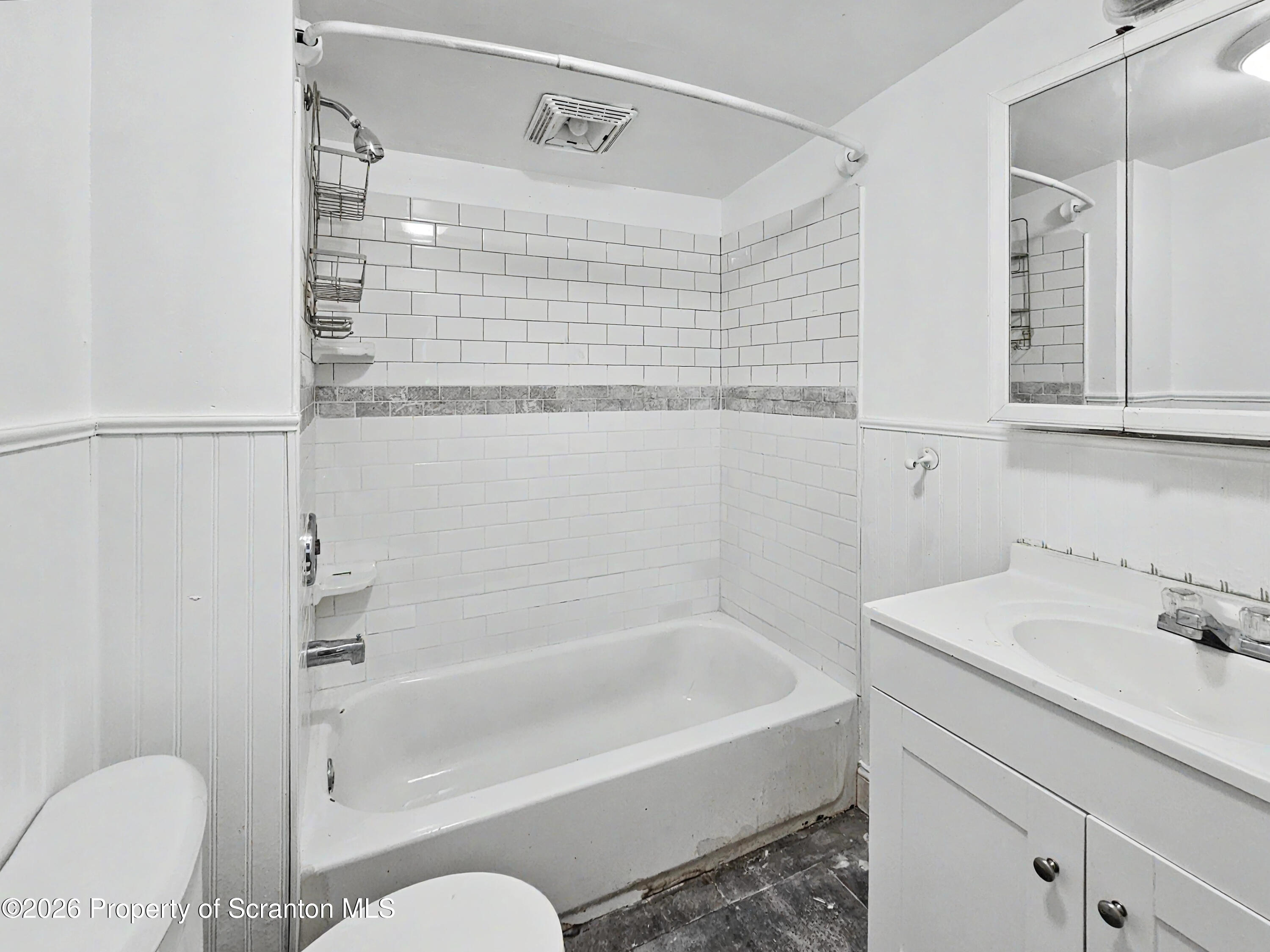 907 Green Ridge Street, Unit R Scranton, PA 18509 - Photo 5 of 14 Bathroom