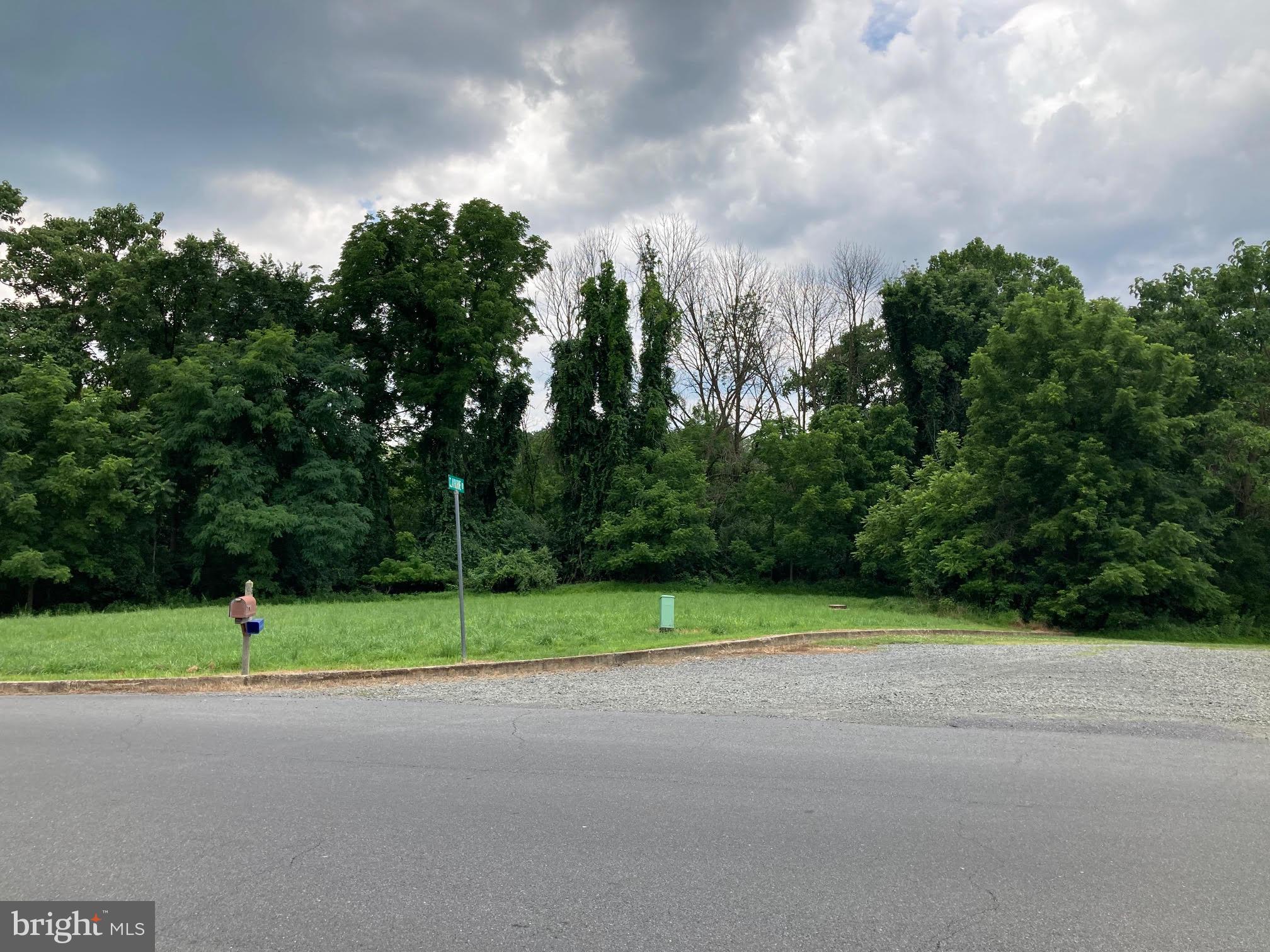 Hearthstone Drive Reading, PA 19606 - Photo 7 of 23