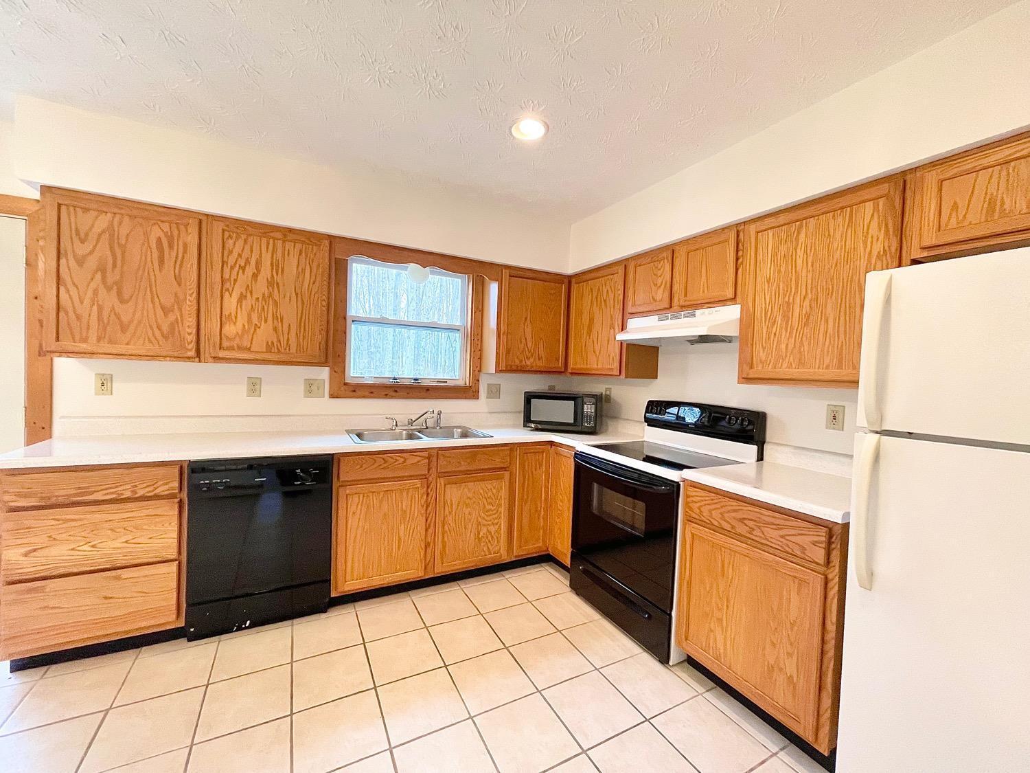 5948 Deerfield Road Milford, OH 45150 - Photo 7 of 16 Gallery Image 7