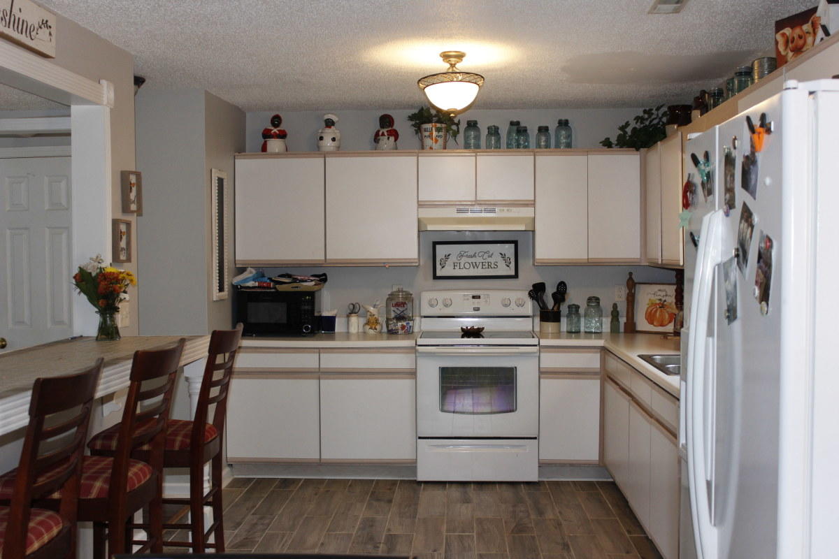1700 Lone Oak Road, Unit 20 Johnson City, TN 37604 - Photo 9 of 14 1700 Lone Oak (15)