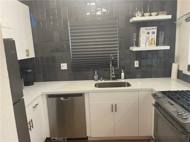 $3,000 | 1192 Mitchell Avenue, Unit 7, Tustin, CA 92780