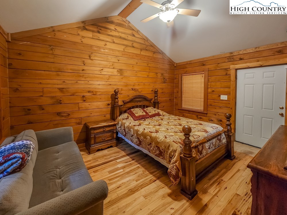 1224 Pilot Ridge Road Blowing Rock, NC 28605 - Photo 15 of 23 Gallery Image 15