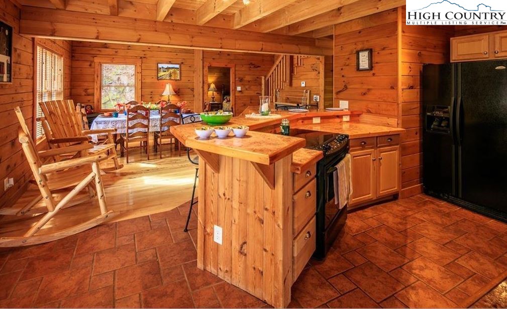 1224 Pilot Ridge Road Blowing Rock, NC 28605 - Photo 7 of 23 Gallery Image 7