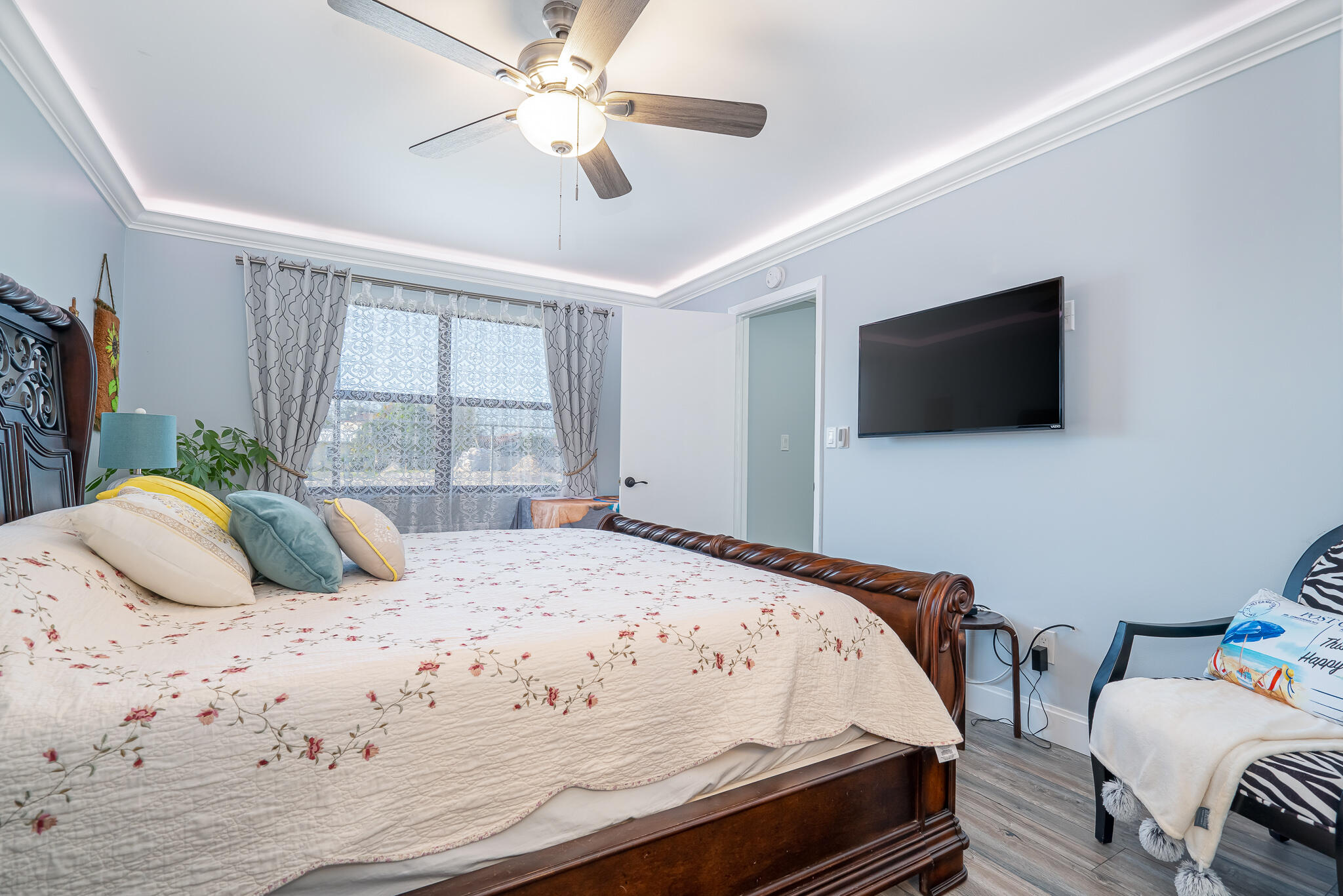 5286 Gate Lake Road Tamarac, FL 33319 - Photo 9 of 21 DSC07980-Edit