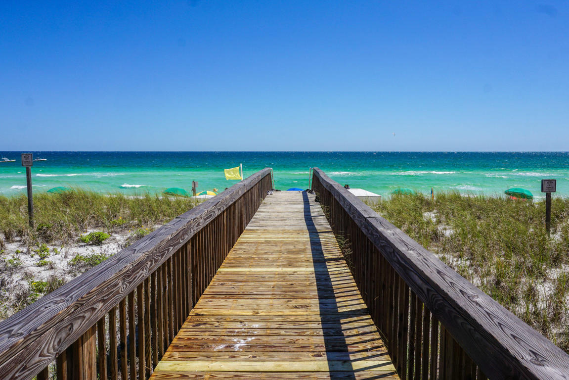 500 Gulf Shore Drive, Unit 119B Destin, FL 32541 - Photo 35 of 35 a view of balcony with wooden floor and fence