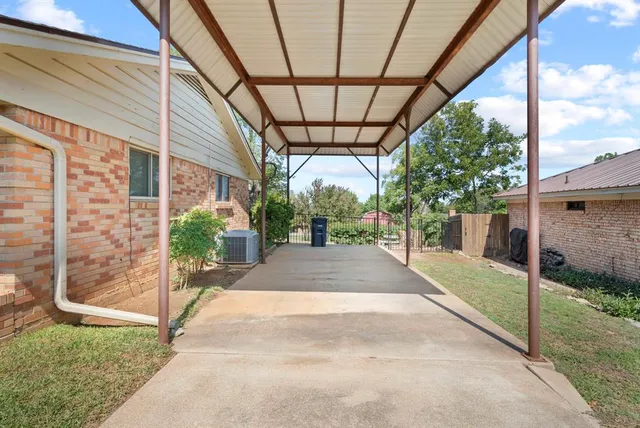 $2,250 | 605 Southland Drive, Weatherford, TX 76086