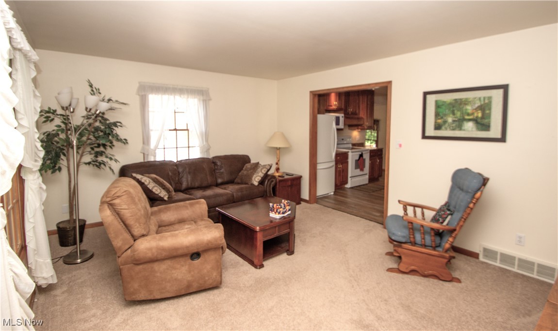 3385 Laurel Road Brunswick, OH 44212 - Photo 6 of 29 Gallery Image 6