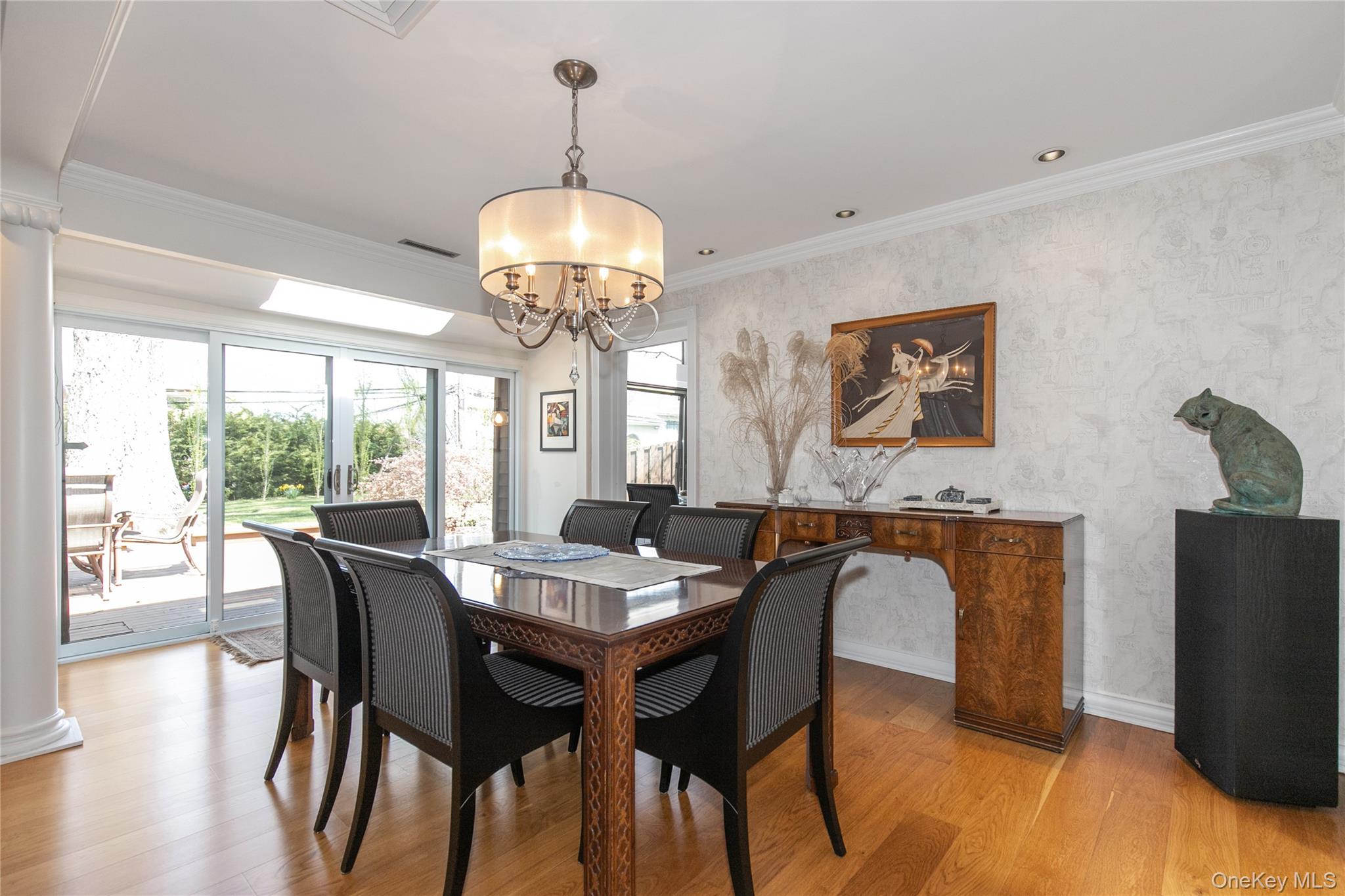 20 Old Farm Road Great Neck, NY 11020 - Photo 7 of 32