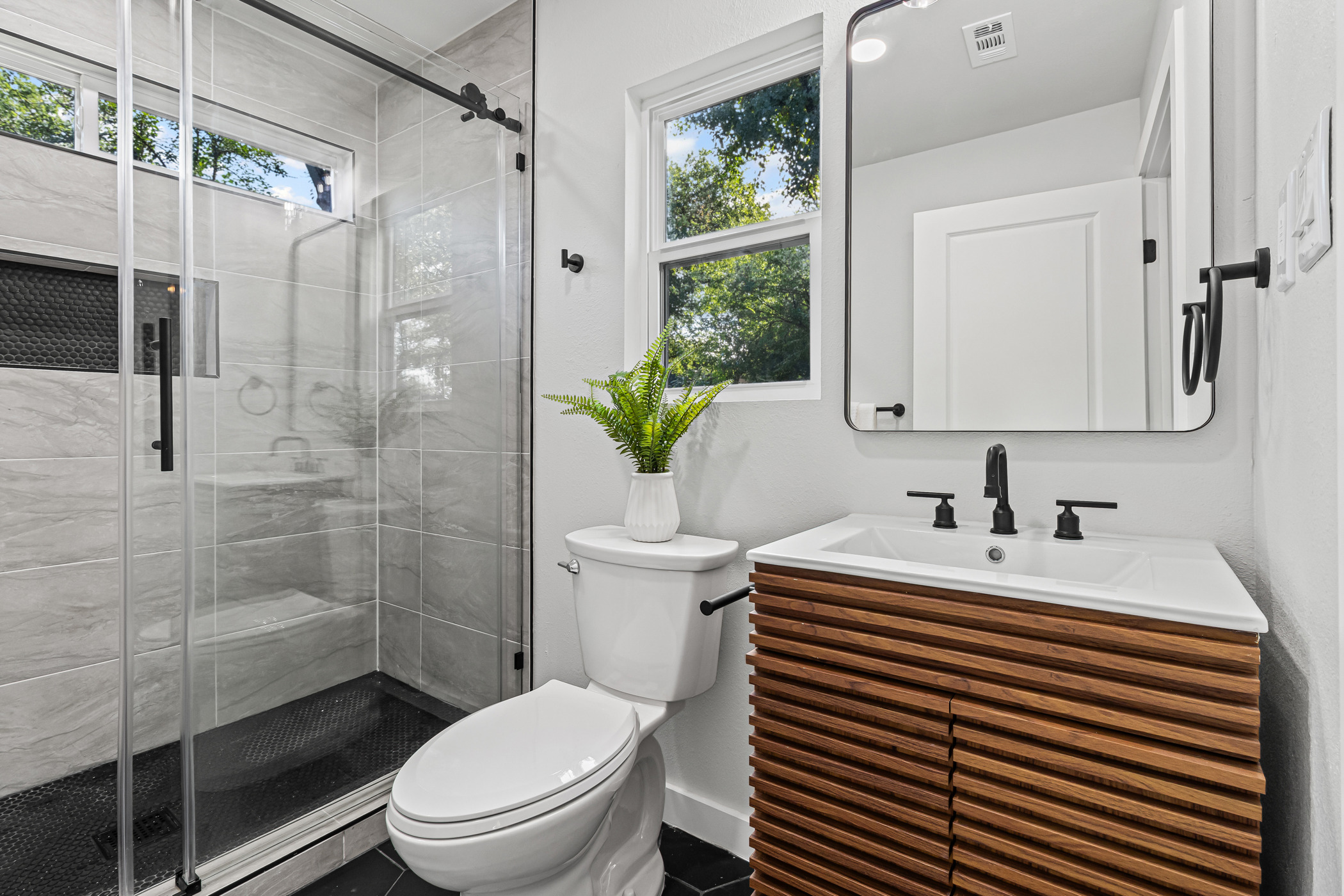 1601 North Redondo Drive Austin, TX 78721 - Photo 15 of 22