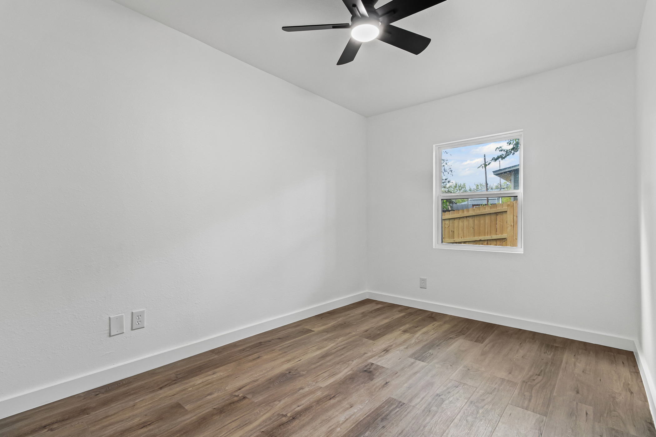 1601 North Redondo Drive Austin, TX 78721 - Photo 19 of 22