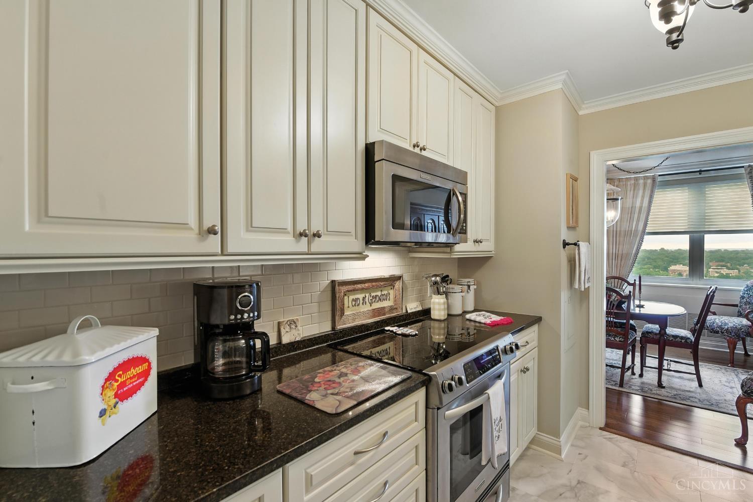 2444 Madison Road, Unit 1711 Cincinnati, OH 45208 - Photo 16 of 43 Gallery Image 16