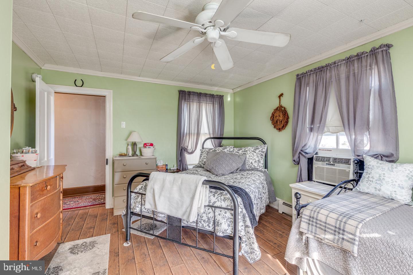 635 Laurel Street Delanco, NJ 08075 - Photo 16 of 45 a bedroom with double bed and a window