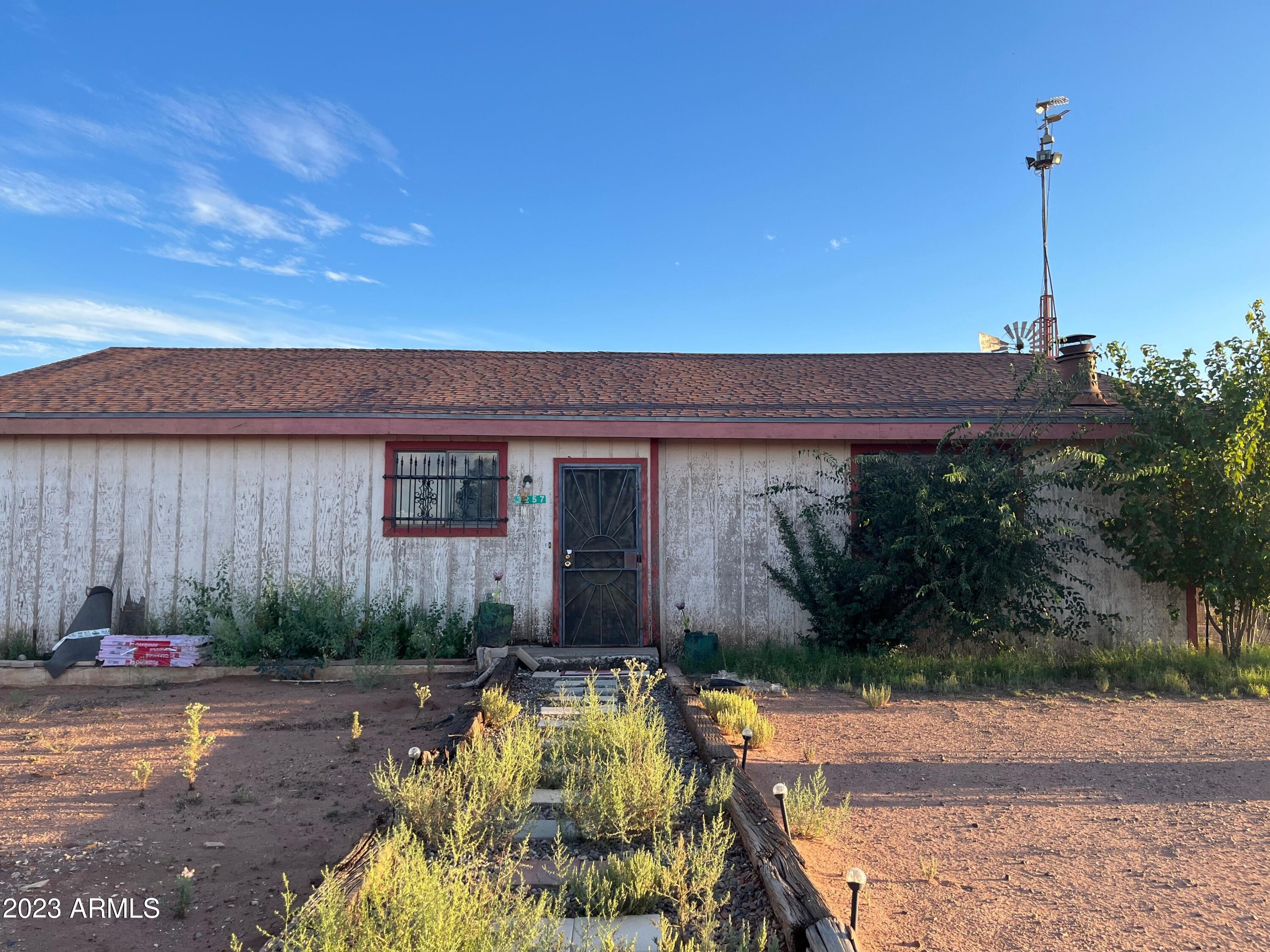 3257 West Mustang Road Douglas, AZ 85607 - Photo 2 of 9 Front of House qF-ql-y2