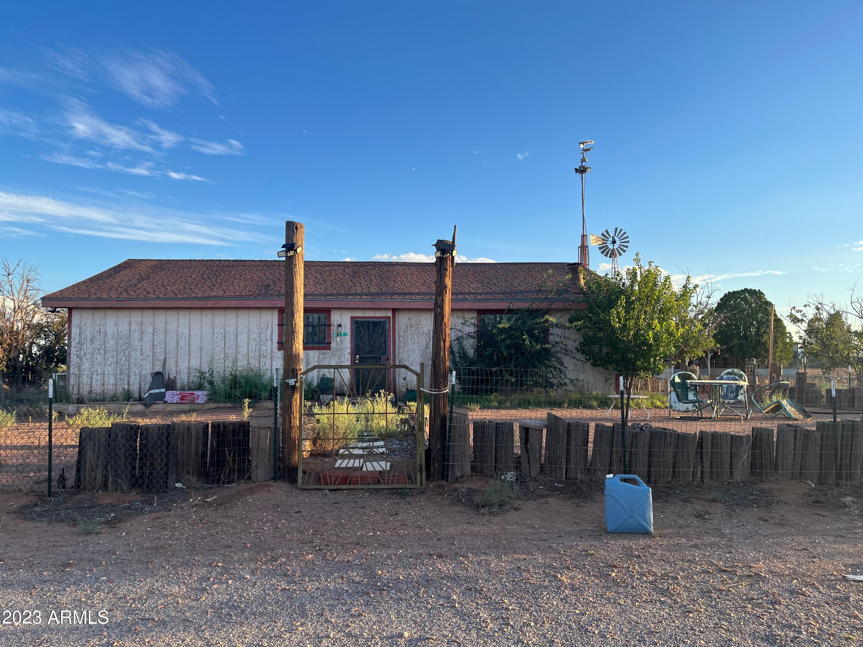 3257 West Mustang Road Douglas, AZ 85607 - Photo 3 of 9 Front of House BnJwzh1p