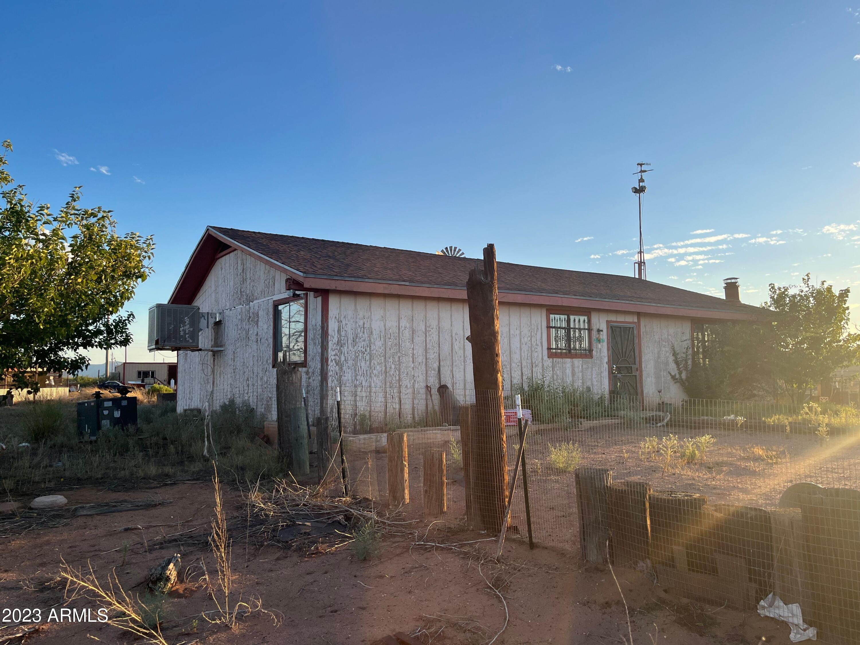 3257 West Mustang Road Douglas, AZ 85607 - Photo 9 of 9 West to East side of House pmCziRmg