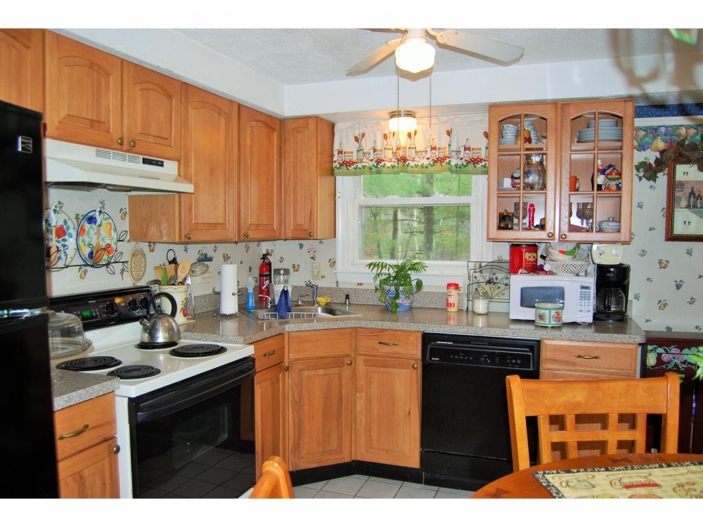 8 Ridgefield Drive Milford, NH 03055 - Photo 3 of 23 Gallery Image 3