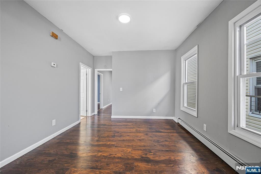 69 Rosa Parks Boulevard Paterson, NJ 07524 - Photo 35 of 43