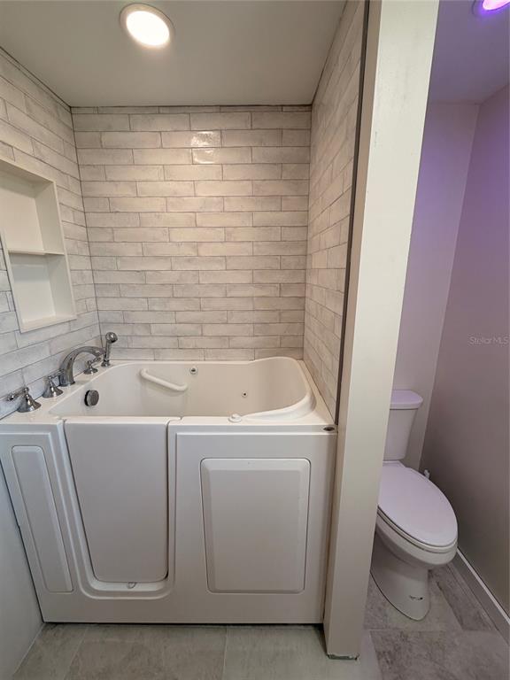 519 Norfolk Street Dunedin, FL 34698 - Photo 15 of 29