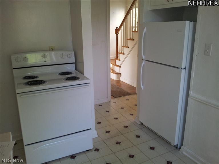 3844 Bendemeer Road Cleveland Heights, OH 44118 - Photo 5 of 14