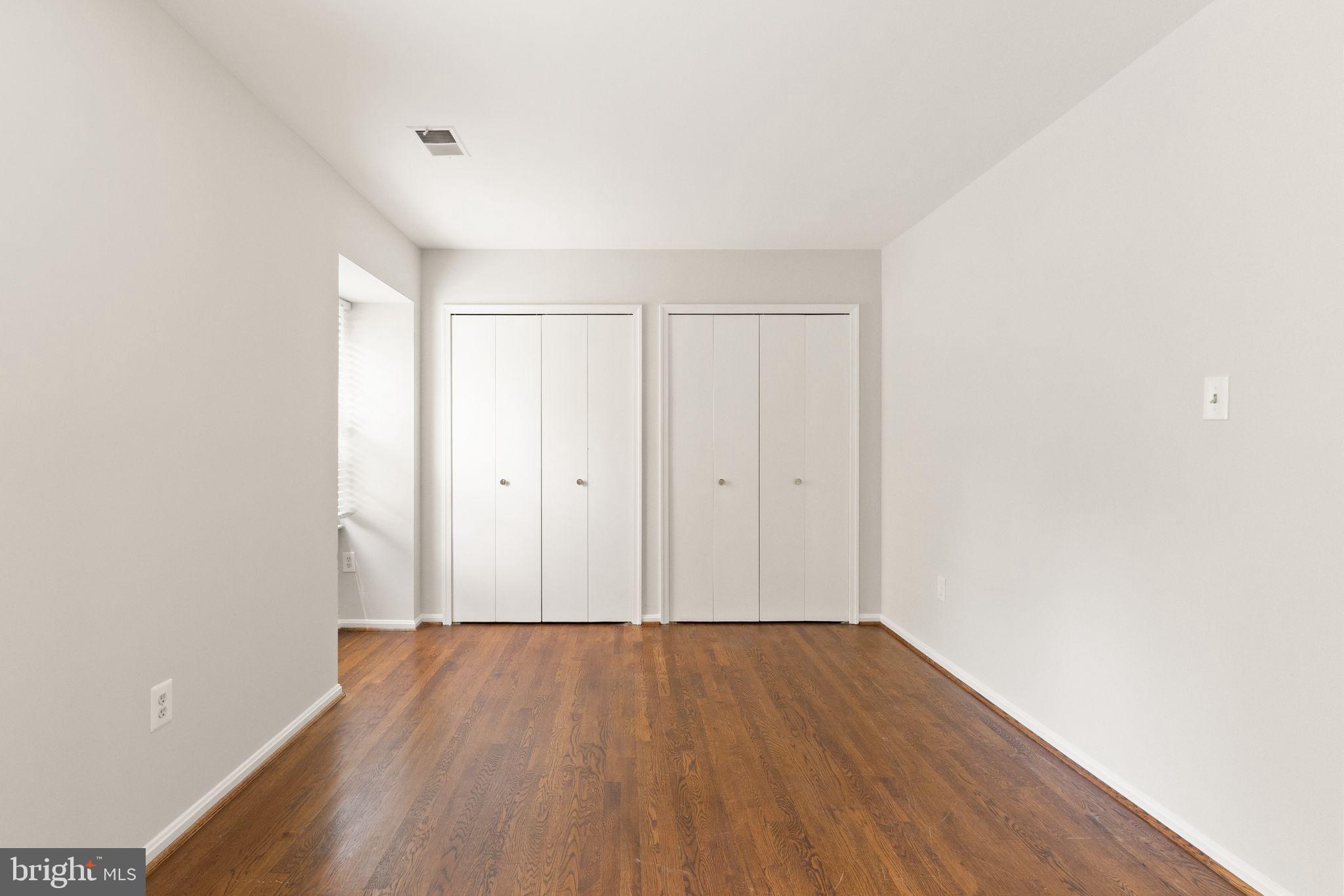 2037 Durand Drive Reston, VA 20191 - Photo 39 of 79 Secondary bedroom