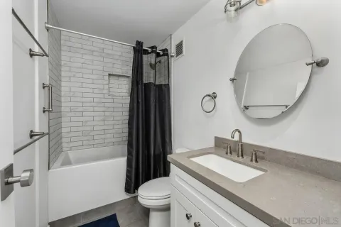 $945,000 | 4944 Cass Street, Unit 1102, San Diego, CA 92109