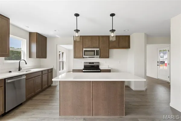 $398,491 | 1617 Winding Mdws Drive, Fenton, MO 63026