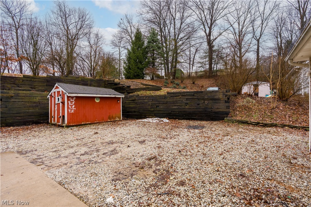 701 West Line Street Minerva, OH 44657 - Photo 8 of 37