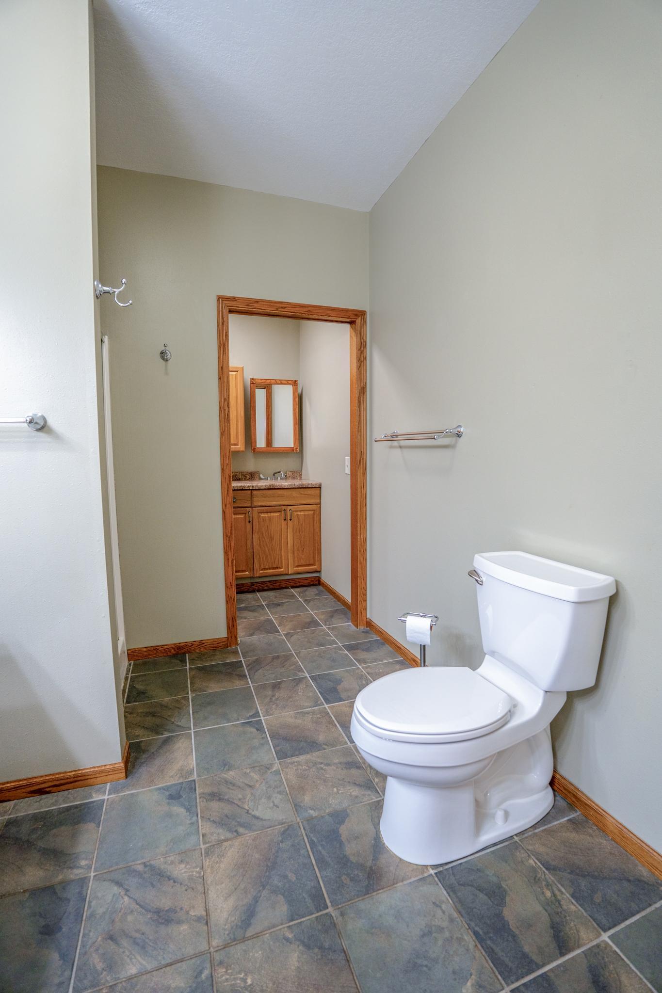 2946 9th Avenue Southeast Willmar, MN 56201 - Photo 19 of 38