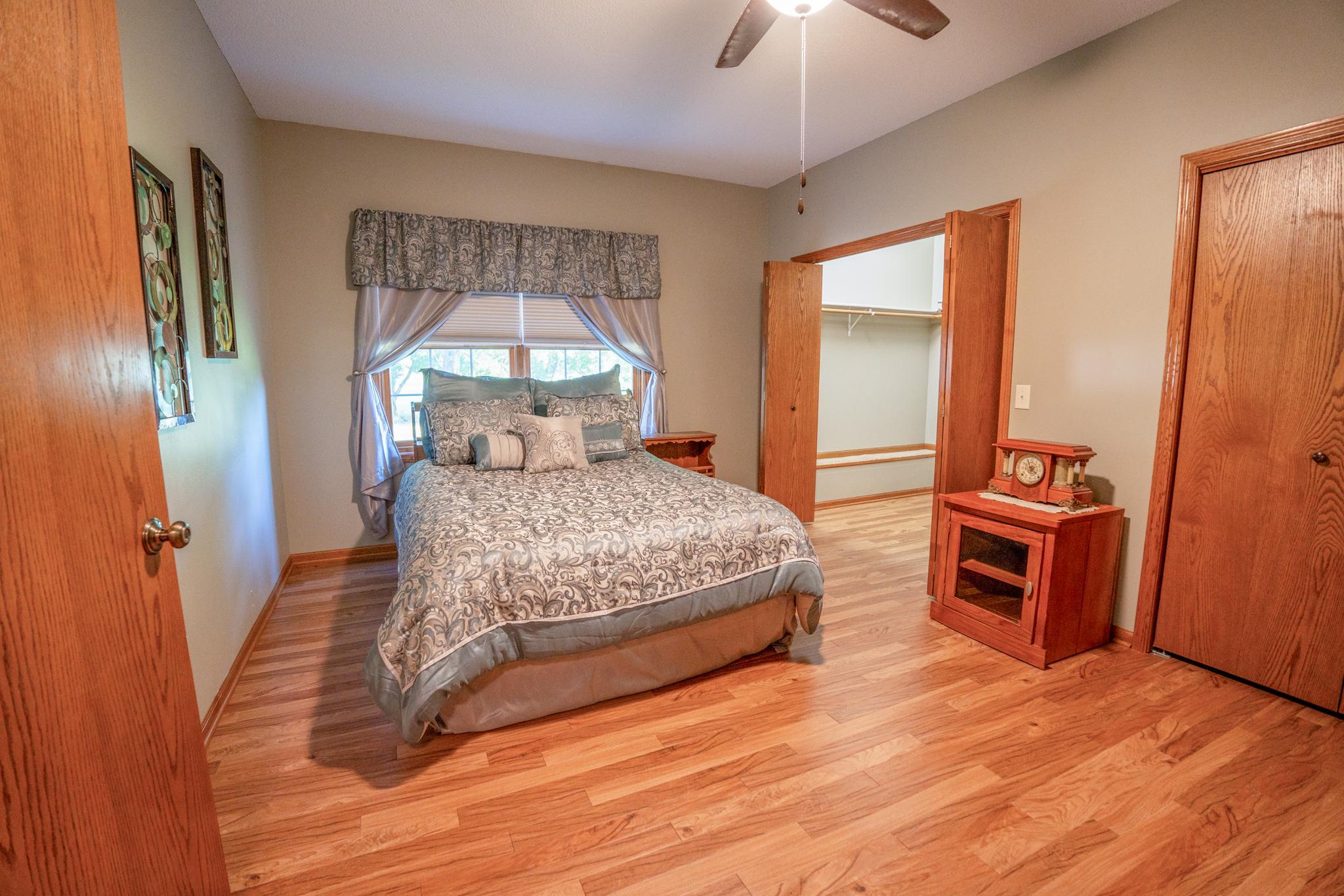 2946 9th Avenue Southeast Willmar, MN 56201 - Photo 10 of 38