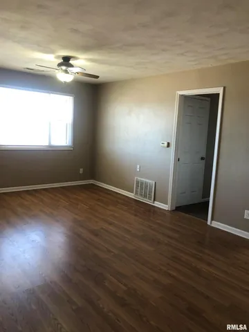 $795 | 1326 East 38th Street, Unit 13, Davenport, IA 52807