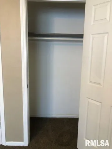 $795 | 1326 East 38th Street, Unit 13, Davenport, IA 52807