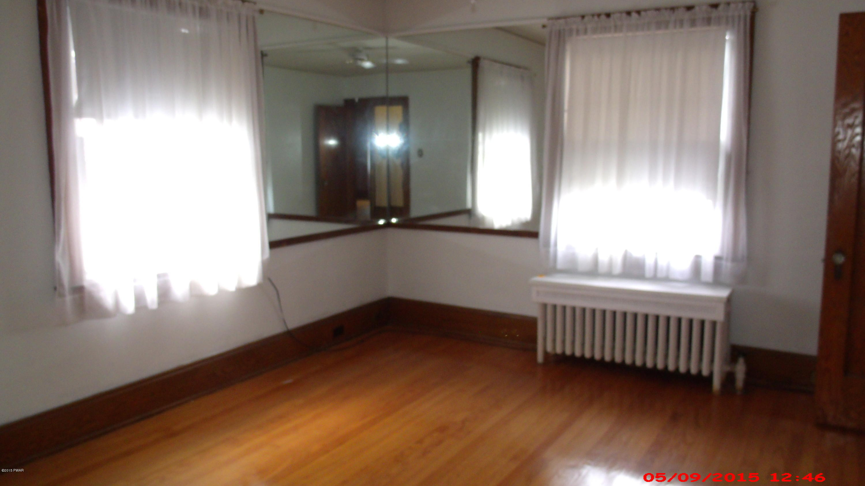 38 Spring Street Carbondale, PA 18407 - Photo 17 of 26 Gallery Image 17