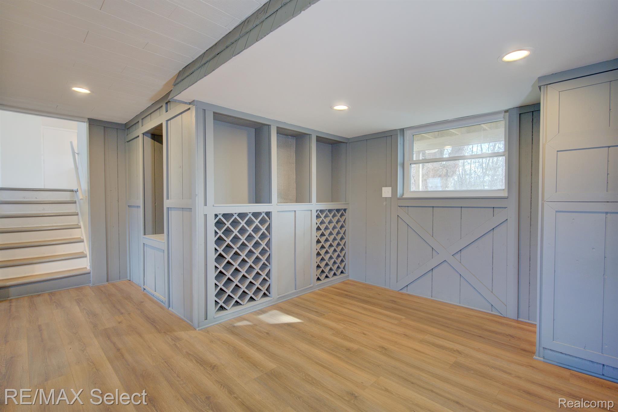 8199 Carpenter Road Flushing, MI 48433 - Photo 19 of 34 Gallery Image 19