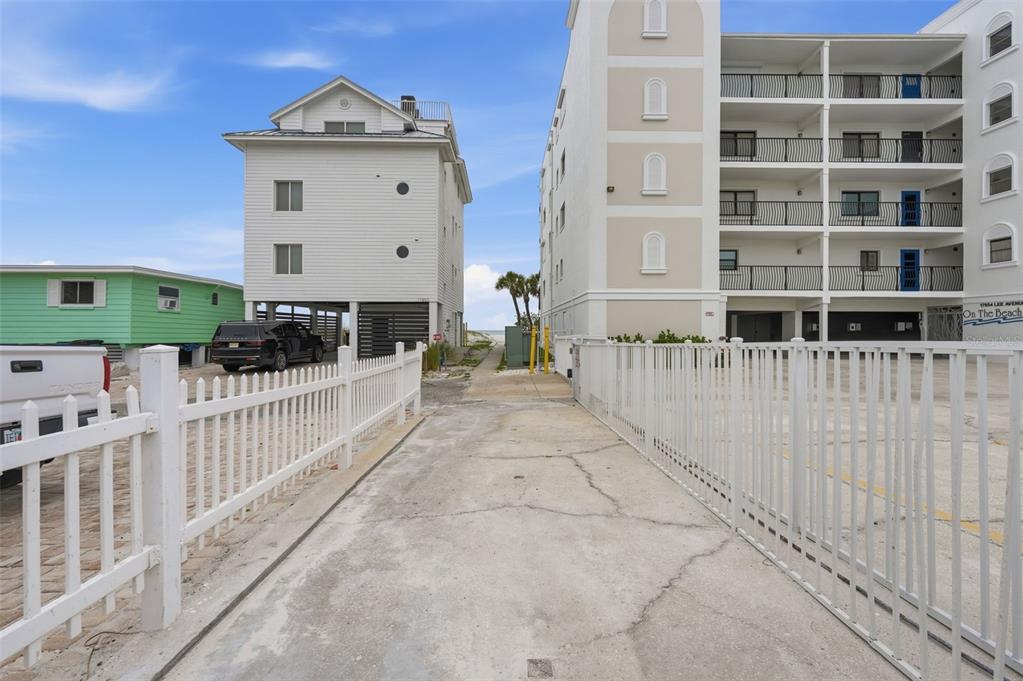 17880 Gulf Boulevard, Unit 2 St. Petersburg, FL 33708 - Photo 18 of 25 Gallery Image 18