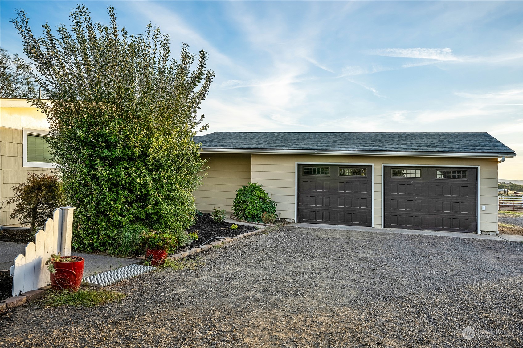 132 Swegle Road Walla Walla, WA 99362 - Photo 25 of 40 front view of a house with an empty space