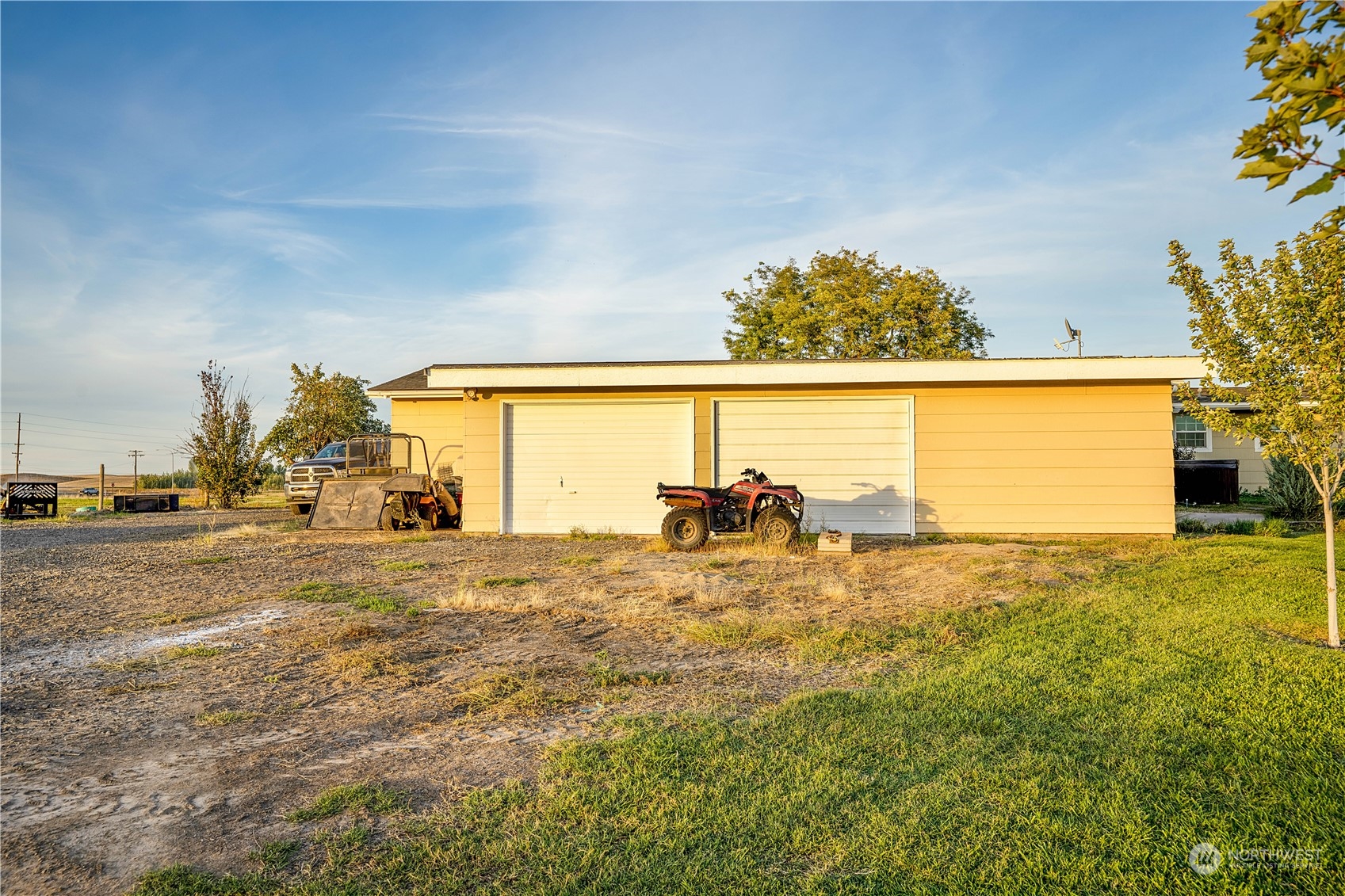 132 Swegle Road Walla Walla, WA 99362 - Photo 29 of 40 a view of a big yard next to a building