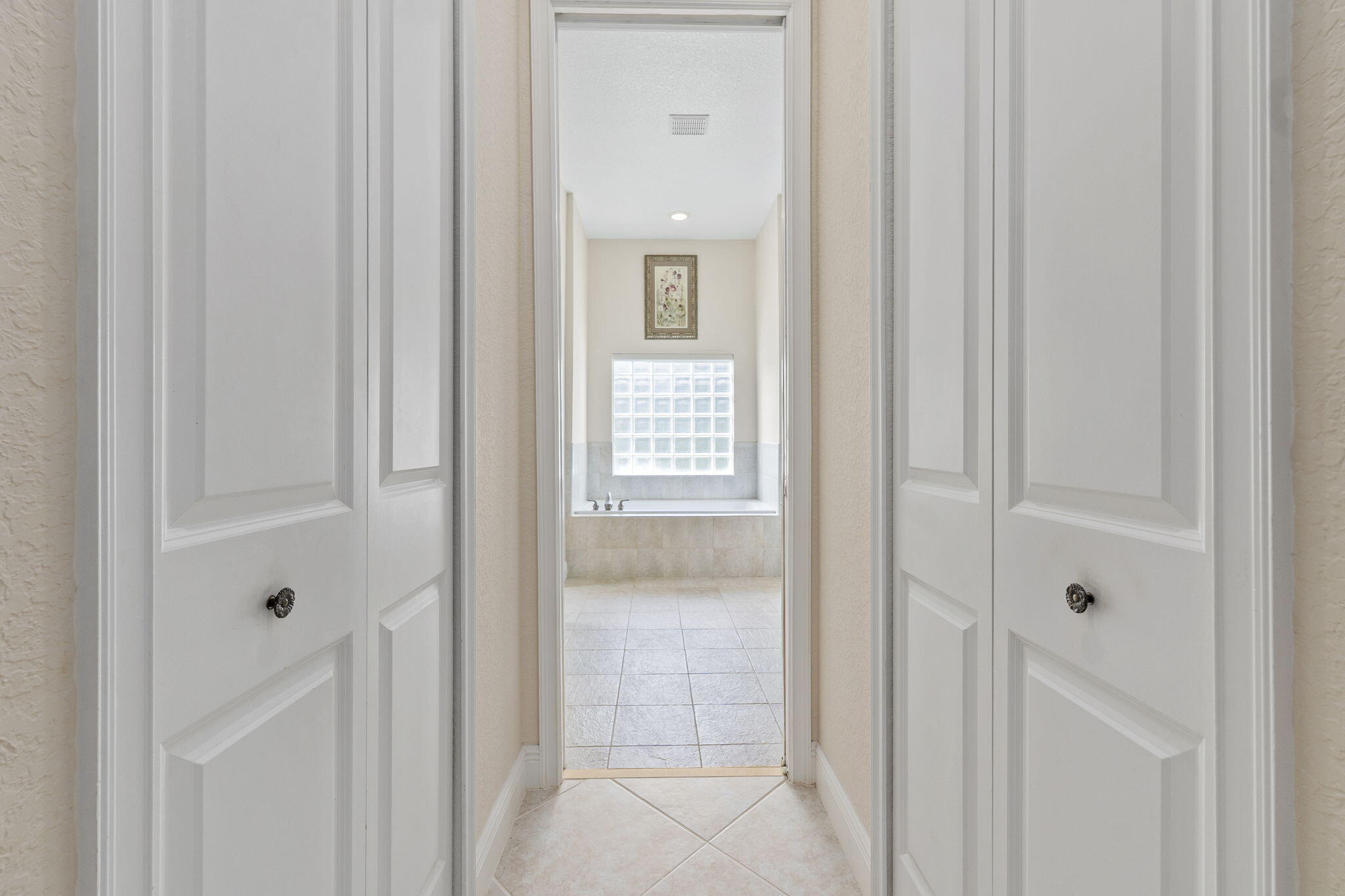 9523 Shadow Lane Fort Pierce, FL 34951 - Photo 19 of 32 29-web-or-mls-DSC08169