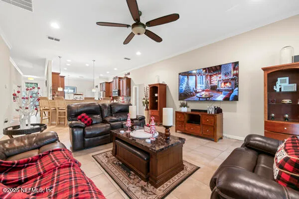 $395,000 | 72 Bradford Lake Circle, Jacksonville, FL 32218