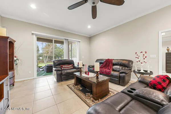 $395,000 | 72 Bradford Lake Circle, Jacksonville, FL 32218