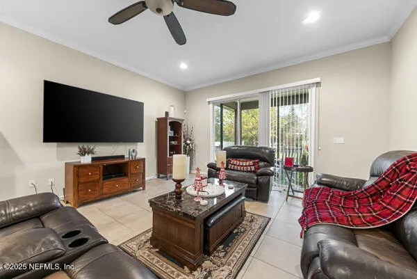 $395,000 | 72 Bradford Lake Circle, Jacksonville, FL 32218