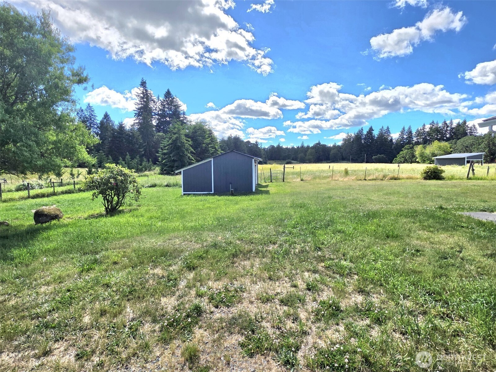11916 Fillman Road Southeast Rainier, WA 98576 - Photo 29 of 33