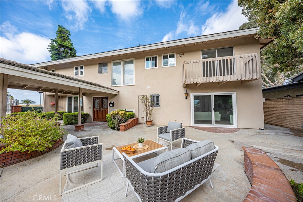 17188 Edgewater Lane Huntington Beach, CA 92649 - Photo 10 of 37