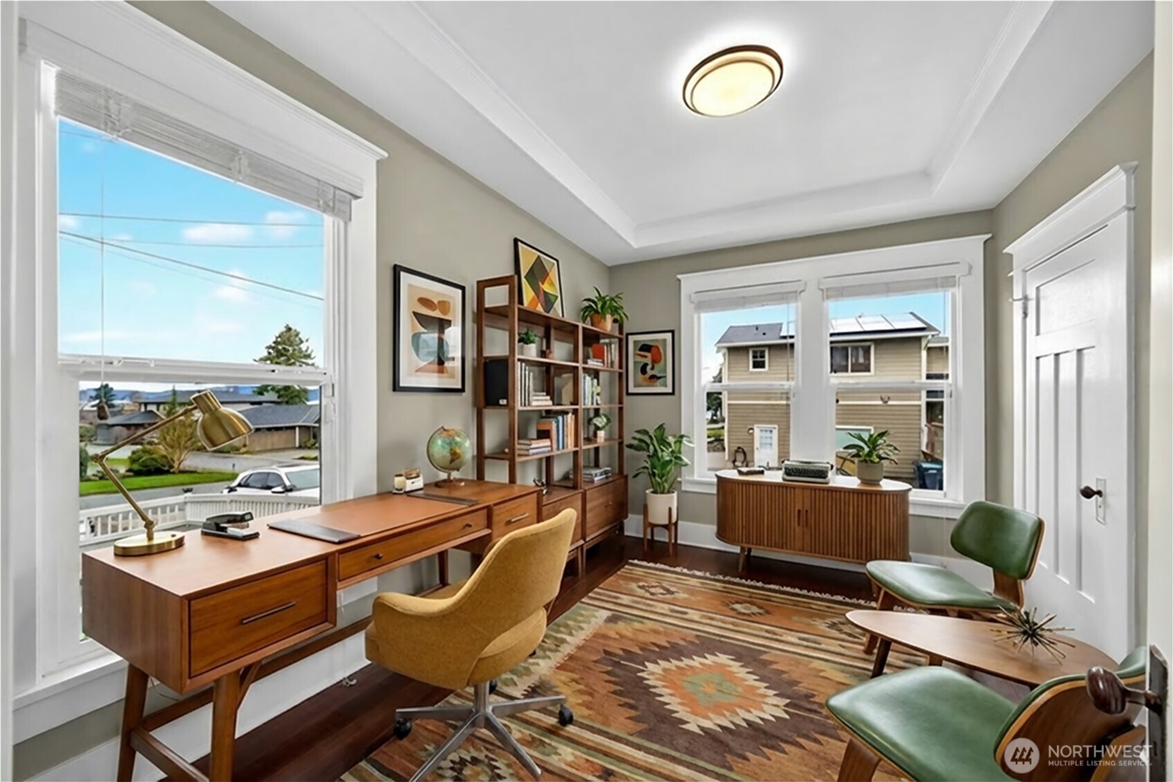 2120 12th Street Anacortes, WA 98221 - Photo 13 of 40 a room with furniture and a potted plant