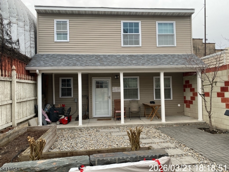 38 Delancy Street Newark, NJ 07105 - Photo 4 of 23