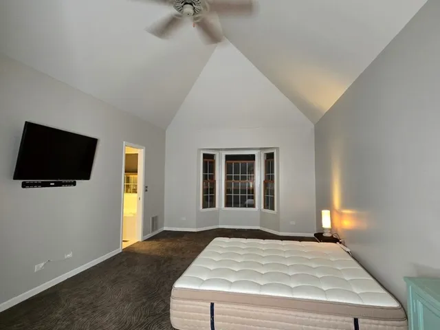 $565,000 | 3401 Thunderbird Lane, Crystal Lake, IL 60012