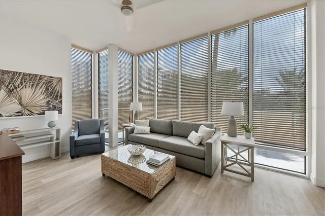 $1,525,000 | 340 South Palm Avenue, Unit 32, Sarasota, FL 34236