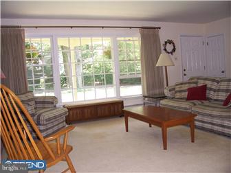 1118 General Sullivan Road Washington Crossing, PA 18977 - Photo 2 of 12 Living Room